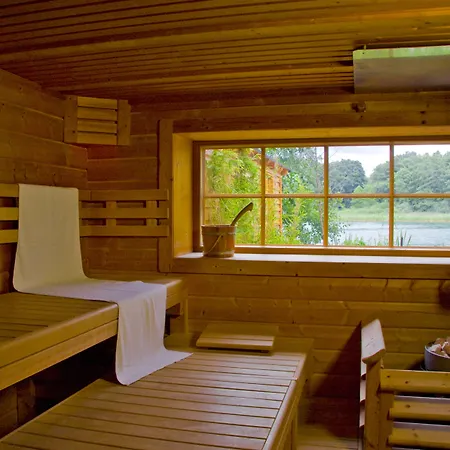 Hotel Romantischer Seegasthof & Altes Zollhaus Feldberger Seenlandschaft