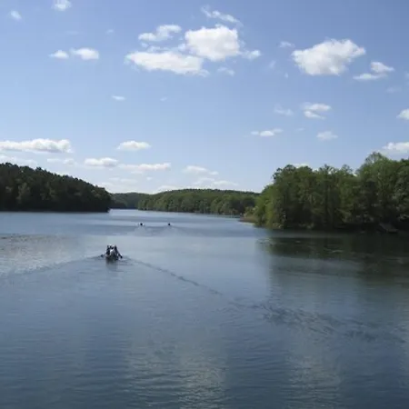 Romantischer Seegasthof & Altes Zollhaus 3* Feldberger Seenlandschaft