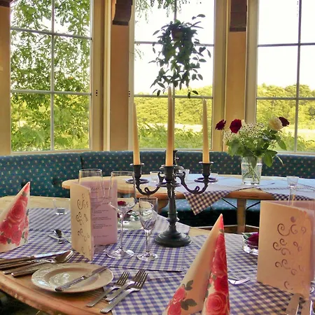 Romantischer Seegasthof & Altes Zollhaus Hotel 3*