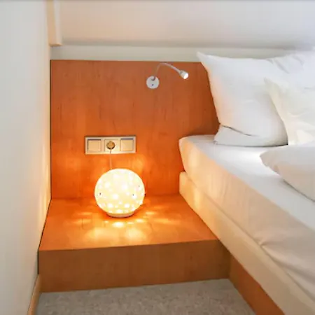 Romantischer Seegasthof & Altes Zollhaus Hotel